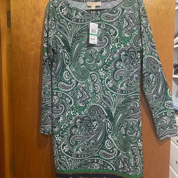 This is a NWT Michael Kors dress.  It is 36 inches in length.   Super cute. - Picture 5 of 7